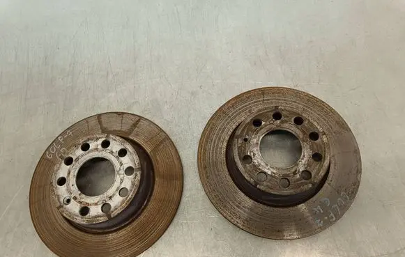 Volkswagen Golf VII Rear brake disc