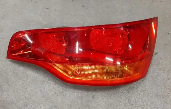 Audi Q7 4M Rear/tail lights 4L0945094