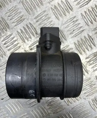 Audi A4 S4 B5 8D Mass air flow meter 0281002461 074906461B