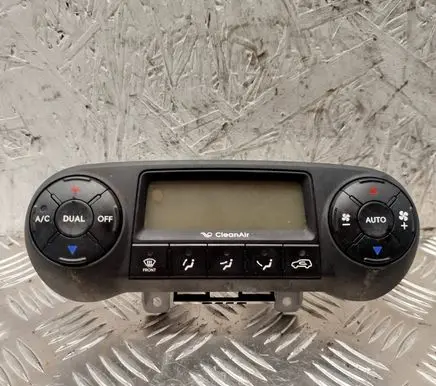 Hyundai ix35 Interior fan control switch 972502Y700 972502YXXX