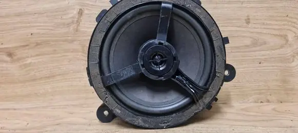 Volvo XC70 Front door speaker 8633664