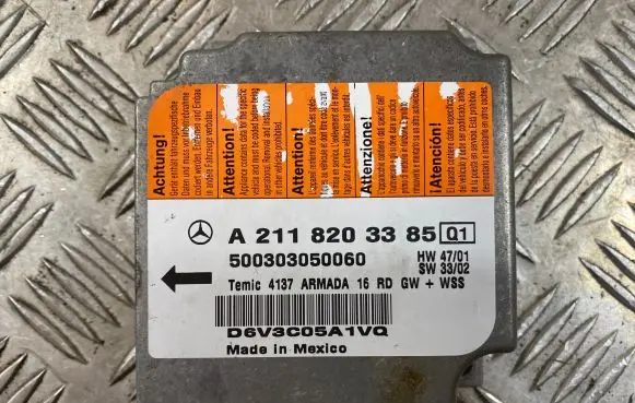 Mercedes-Benz E W211 Airbag control unit/module A2118203385 D6V3C05A1VQ 500303050060