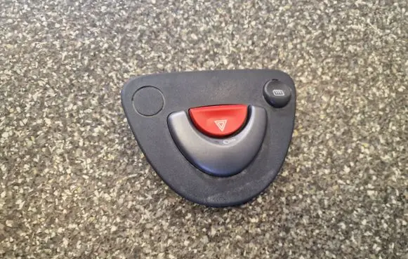 Smart ForTwo I Hazard light switch