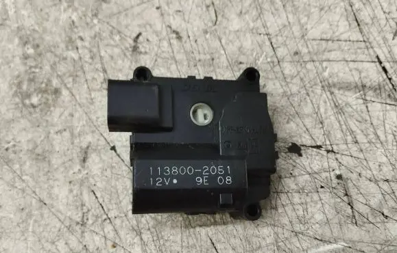 Toyota Corolla Verso AR10 Air flap motor/actuator 1138002051 9F08