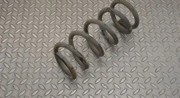 Infiniti FX Rear coil spring 