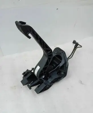 Ford Fiesta Clutch pedal H1BC-7B633-A1E