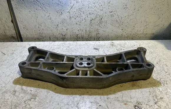 Dodge Challenger Gearbox mounting bracket
