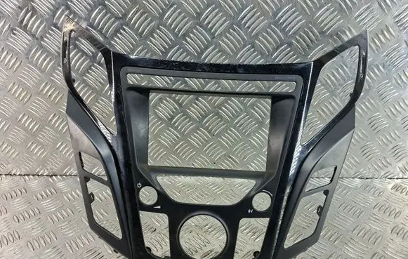Hyundai i40 Panel trim U09C673810