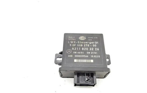 Mercedes-Benz E W211 Light module LCM A2118203226 5DF00827800
