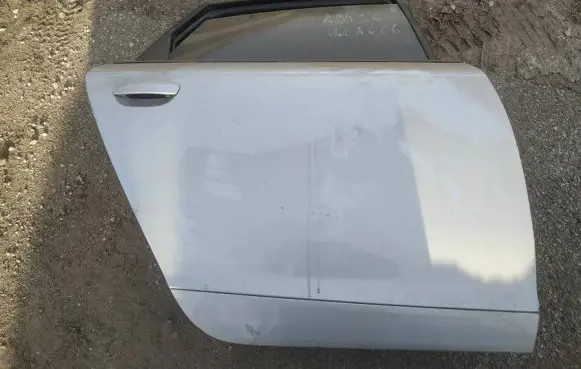 Audi A6 S6 C6 4F Rear door pilkos