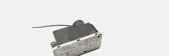 Volkswagen Golf IV Central locking vacuum pump 1H0962257