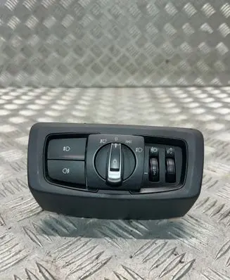 BMW 2 F46 Light switch 9311729