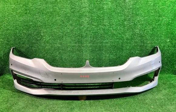 BMW 5 G30 G31 Front bumper 7385336