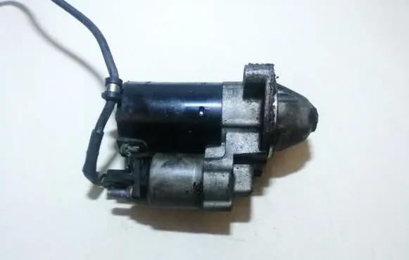 Audi A4 S4 B7 8E 8H Starter motor 06B911023A 0001107427