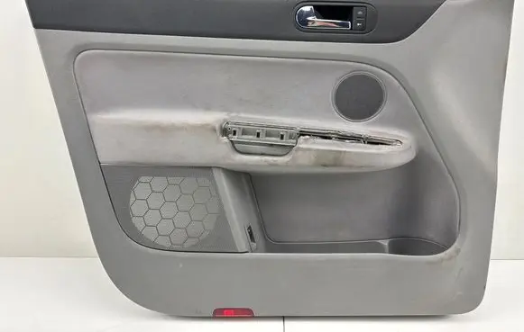 Volkswagen Golf Plus Front door card panel trim 5M1868109 5M2868109