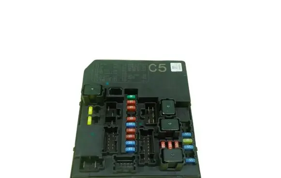 Nissan Juke I F15 Fuse box set 284B71KA0D BEZPIECZNIKOW