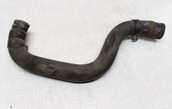 Hyundai Getz Engine coolant pipe/hose