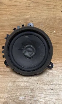 Volvo V70 Rear door speaker 30657445