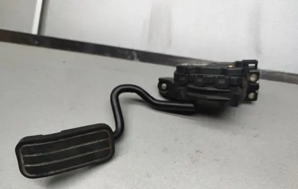 Ford Galaxy Accelerator throttle pedal 7M2721603A