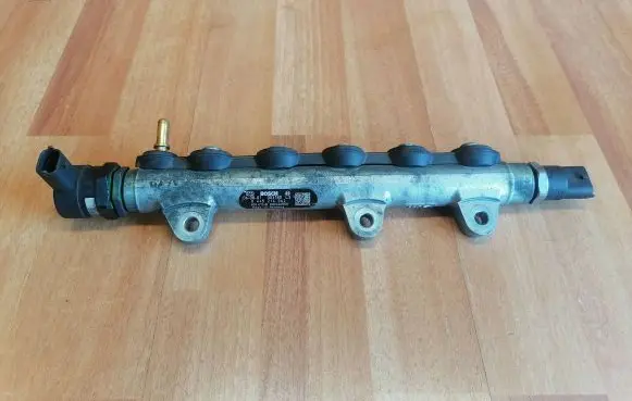 Renault Laguna III Fuel main line pipe 0445214062 H82426550 409413B