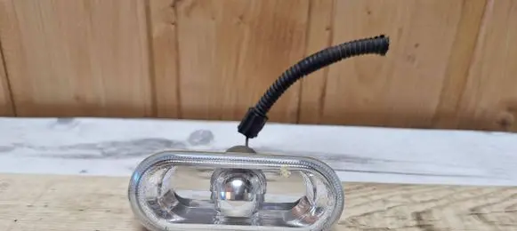 Ford Galaxy Front fender indicator light 1J0949117