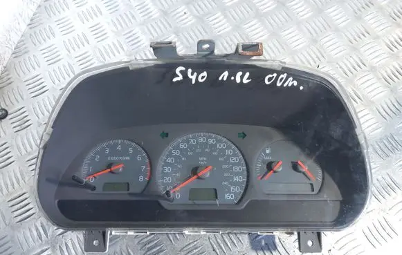 Volvo S40, V40 Speedometer (instrument cluster) 30889709 01W04D3