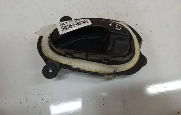 Peugeot 406 Rear door interior handle 9616307577