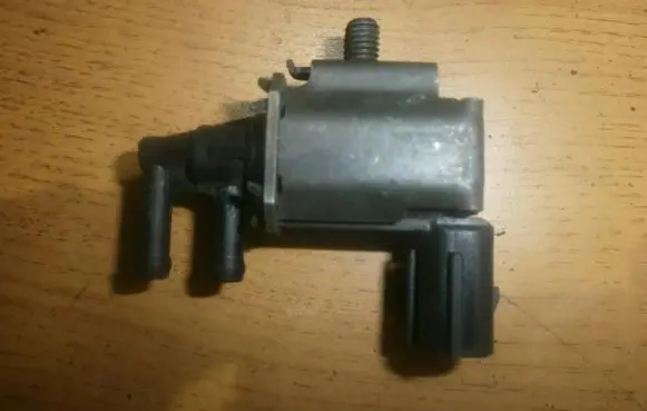 Mazda 626 Turbo solenoid valve k5t48075