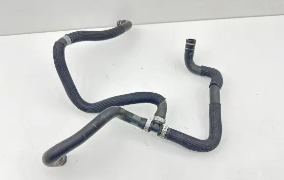 Engine coolant pipe/hose