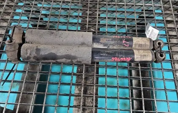 Rear shock absorber/damper