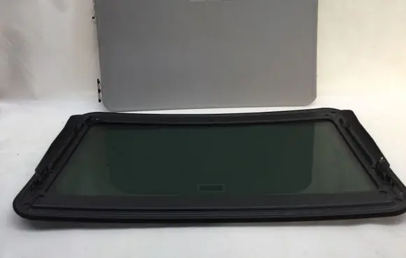 BMW 3 E46 Sunroof glass 54138217