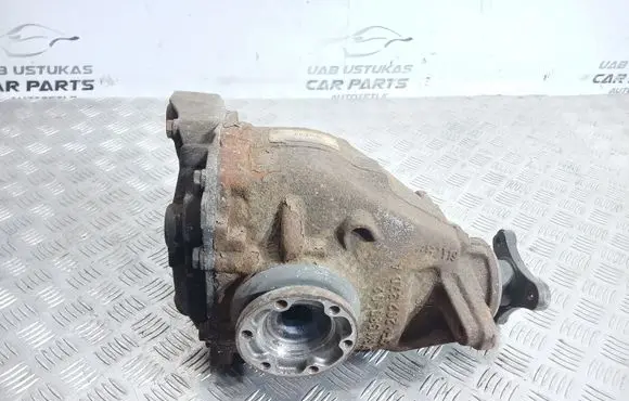 BMW 1 E81 E87 Rear differential 7566169
