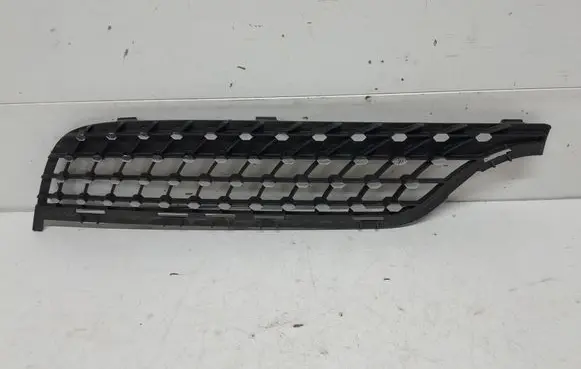 Mercedes-Benz GLB x247 Front bumper upper radiator grill A2478886500