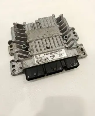 Ford Focus Engine control unit/module 7M5112A650BCE 5WS40778FT 080080580