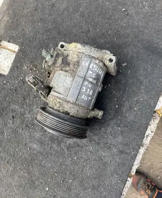 Chrysler Town u0026 Country IV Air conditioning (A/C) compressor (pump) 