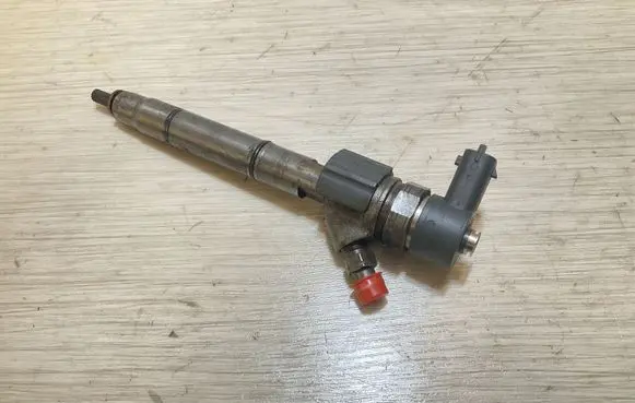 KIA Sportage Fuel injector 0445110411