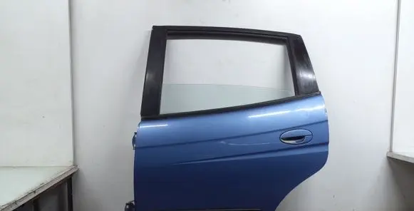 Chevrolet Tacuma Rear door