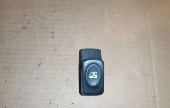 Renault Megane I Electric window control switch 429998K