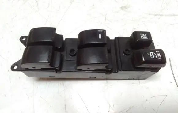 Mitsubishi Outlander Electric window control switch 8608A187 C8DD652M
