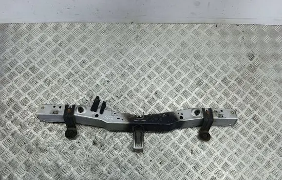 Toyota Avensis T270 Top upper radiator support slam panel