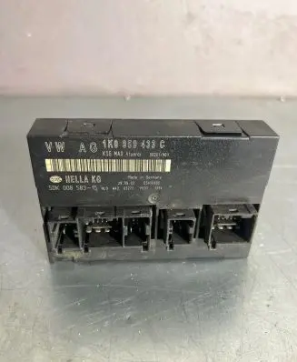 Audi A3 S3 8P Comfort/convenience module 1K0959433C 05450800 S0201H01