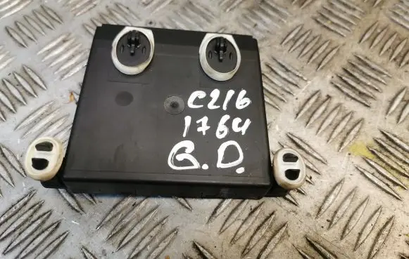 Mercedes-Benz CLS C219 Door control unit/module 2198200326 A2198200326