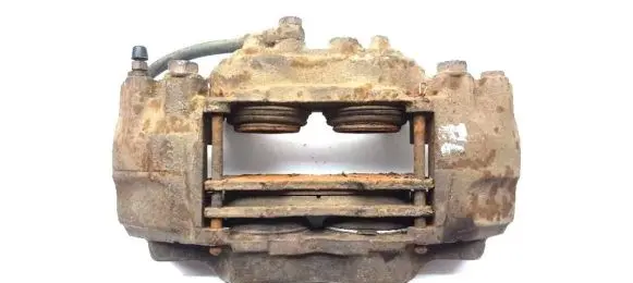 Mitsubishi Pajero Front brake caliper