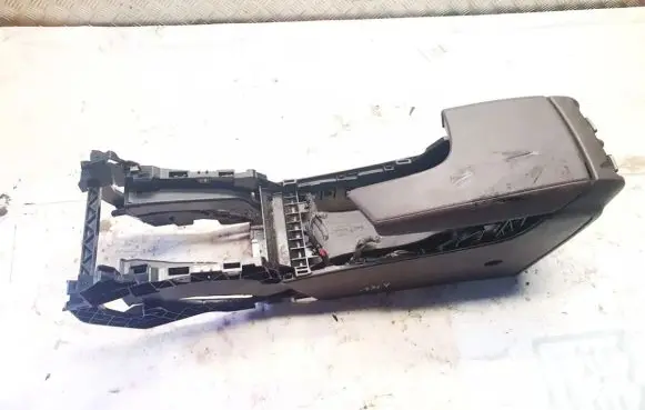 Opel Insignia A Armrest