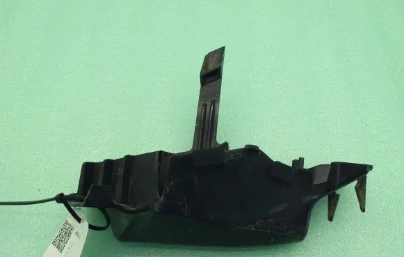 BMW 1 F20 F21 Front bumper mounting bracket 51118066757 8066757