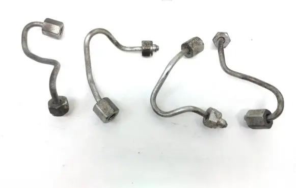 Fuel injector supply line/pipe