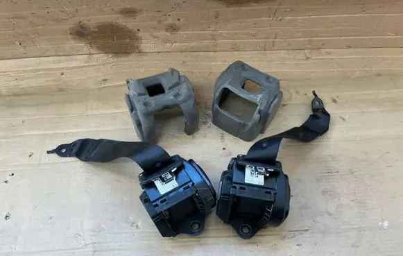 BMW 3 G20 G21 Seat belt trim 