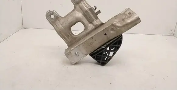 BMW 1 F20 F21 Front bumper mounting bracket 7266194 10031013 041212