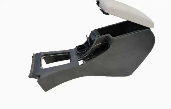 Peugeot 407 Center console 9646882880