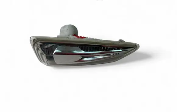 Opel Astra J Front fender indicator light 13491089